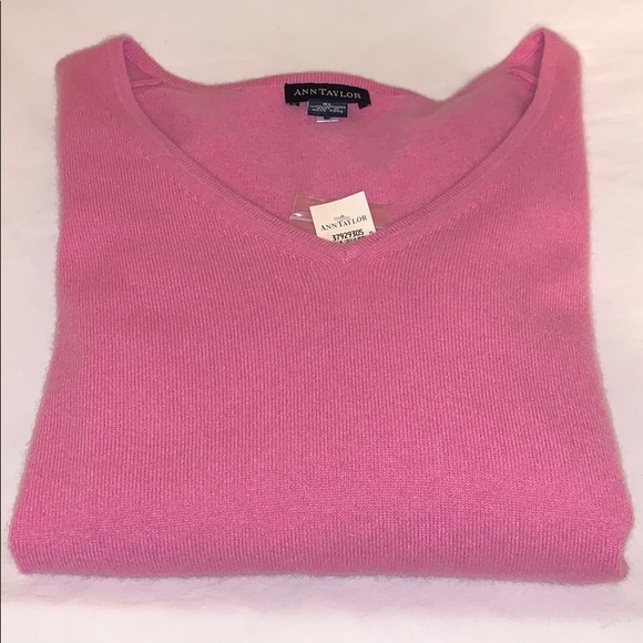 Ann Taylor Sweaters - Ann Taylor NWT 100% Cashmere Pink XL Sweater